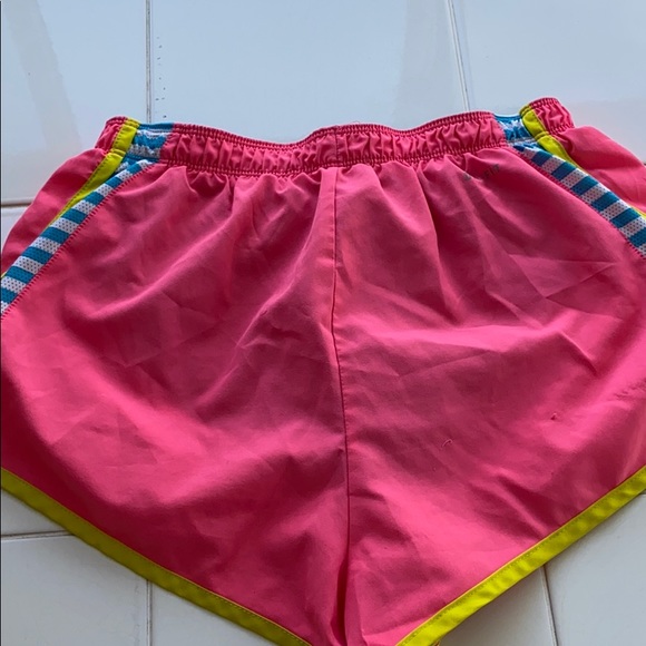 Nike XS Running Shorties Bright Pink! - Picture 4 of 5
